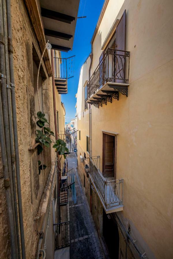 Sicilian Dream Apartments Cefalu Exterior photo